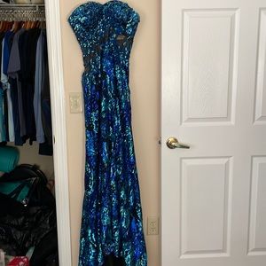 Prom dress